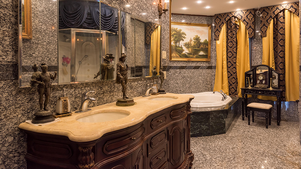 $35m Woodstock Castle in Connecticut