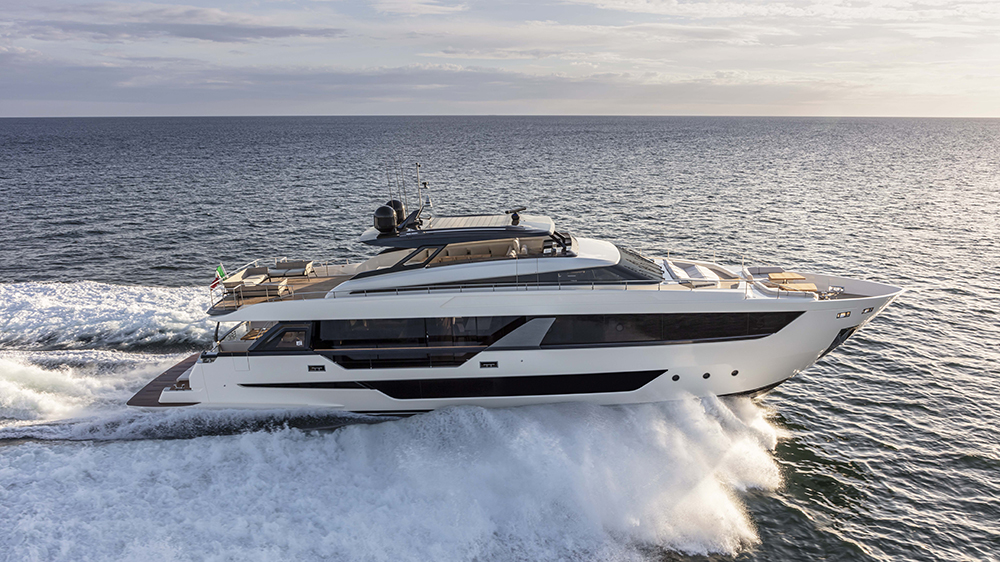 Ferretti Yachts 1000