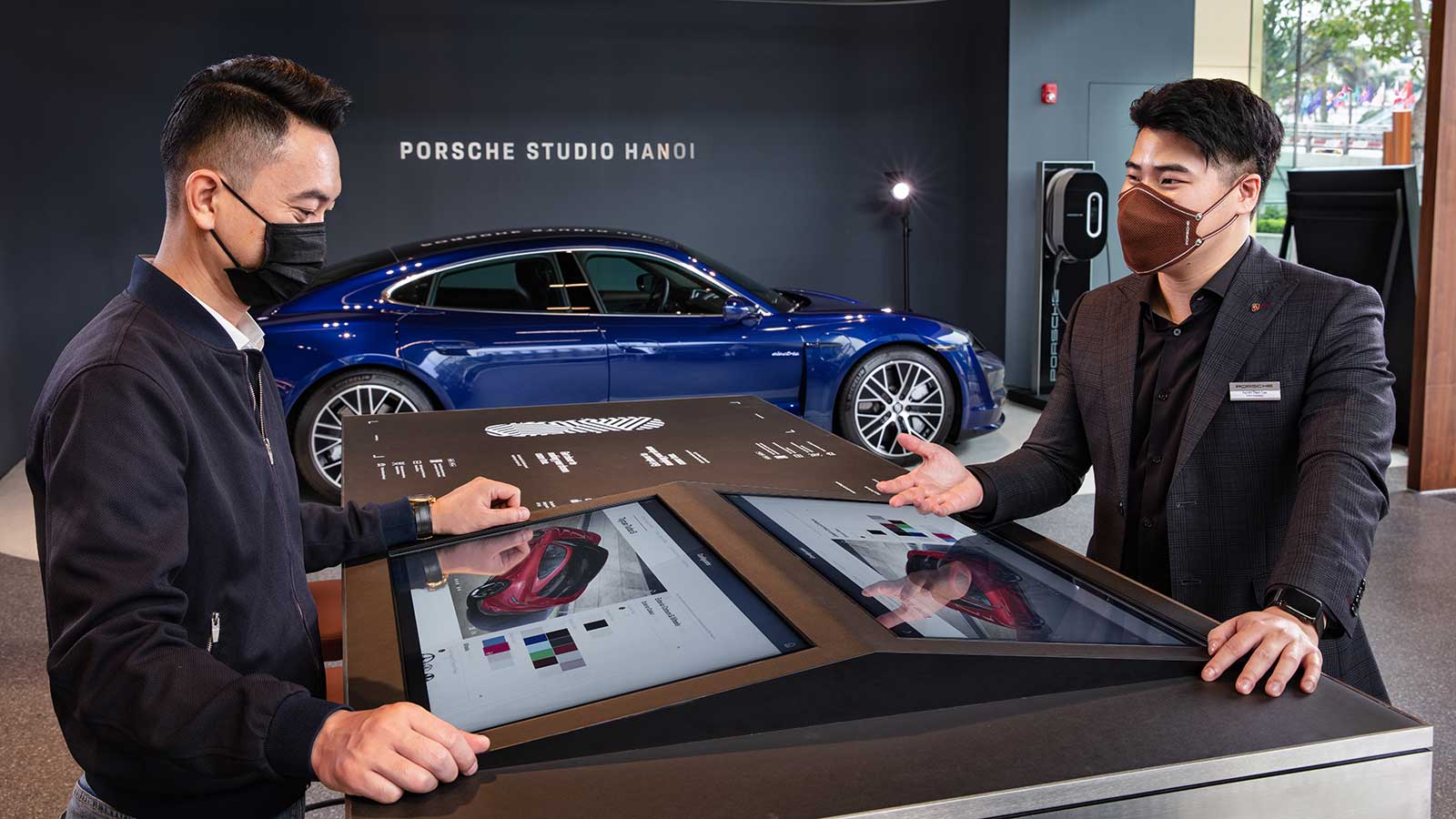 Porsche Studio Hà Nội