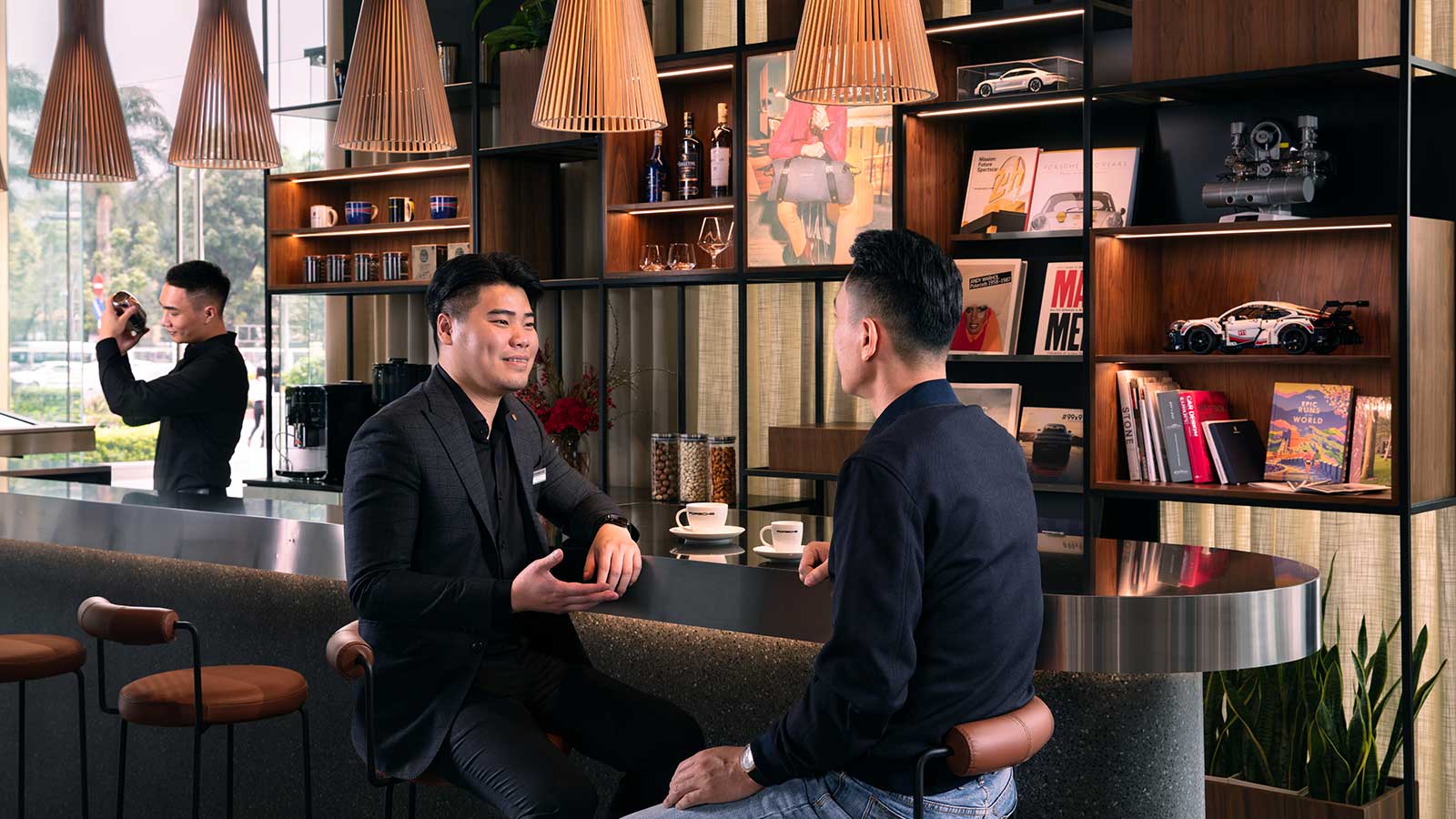 Porsche Studio Hà Nội