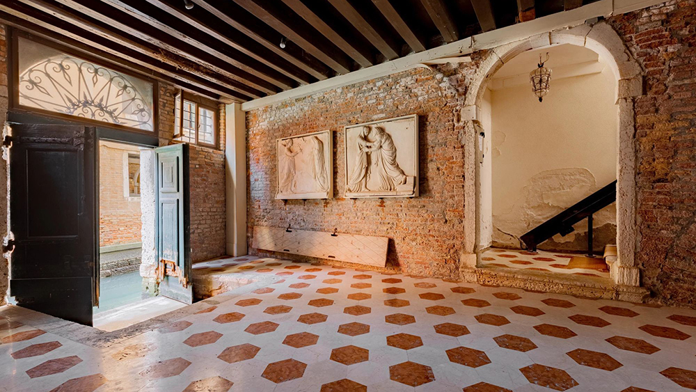 Venice Residence for $3.1 Million Foyer