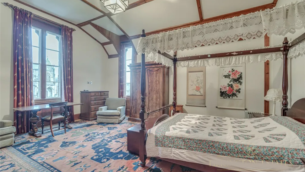 Chanter's House in UK