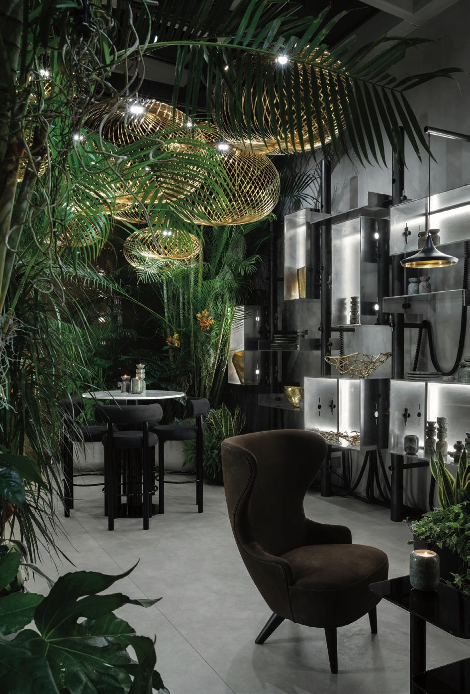 Không gian đa năng Manzoni của Tom Dixon vừa là nhà hàng, vừa là phòng trưng bày, và là trụ sở chính.